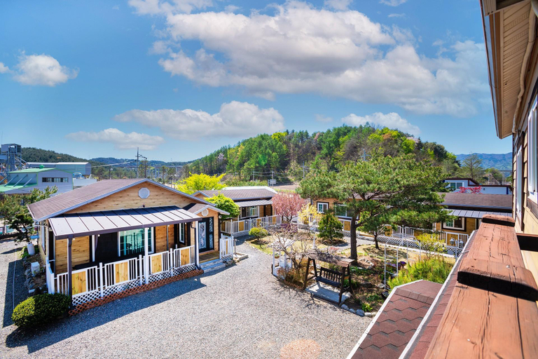 Others 3, Yangyang Suite Pension, Yangyang