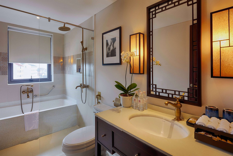 Bathroom 5, Wyndham Garden Hoi An Cua Dai Beach, Da Nang