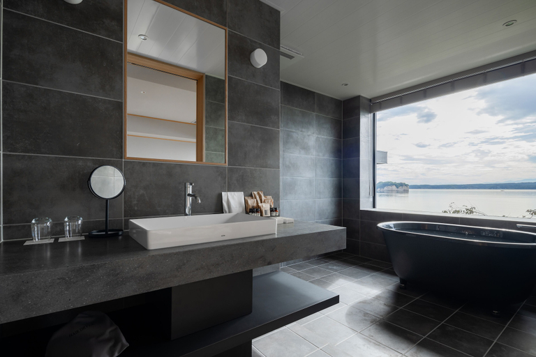 Bathroom 3, HITOTSU NOTOJIMA, Nanao