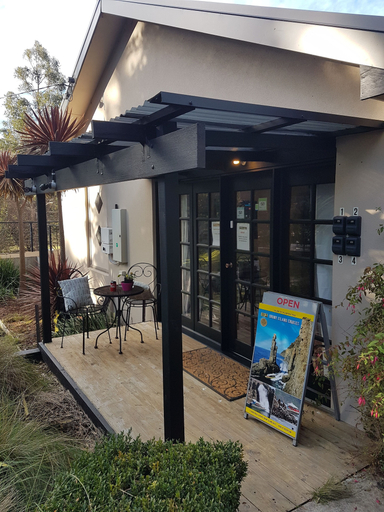 Exterior & Views 2, Oyster Cove Chalet, Kingborough
