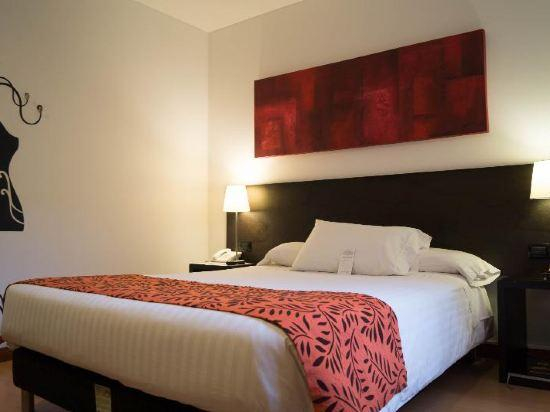 1, Hotel Factory Green Bogota, Cota