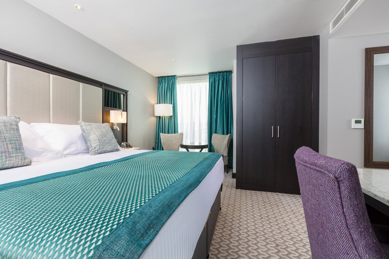 Bedroom 2, Grand Central Hotel Belfast, Belfast