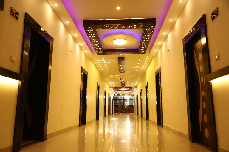 Others 3, Hotel GK Jain, Guna
