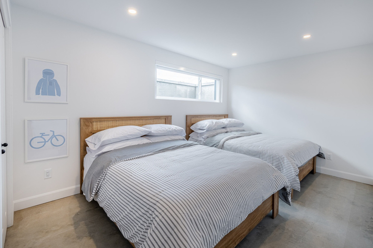 Bedroom 2, SOFA VILLAS, La Côte-de-Beaupré