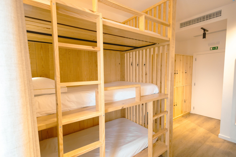 Bedroom 2, Watts House, Seia