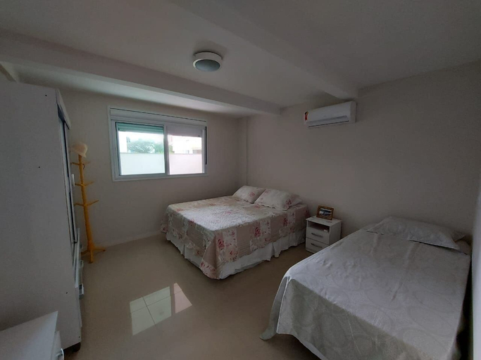 Bedroom, Apartamento com Piscina nos Açores, Florianopolis