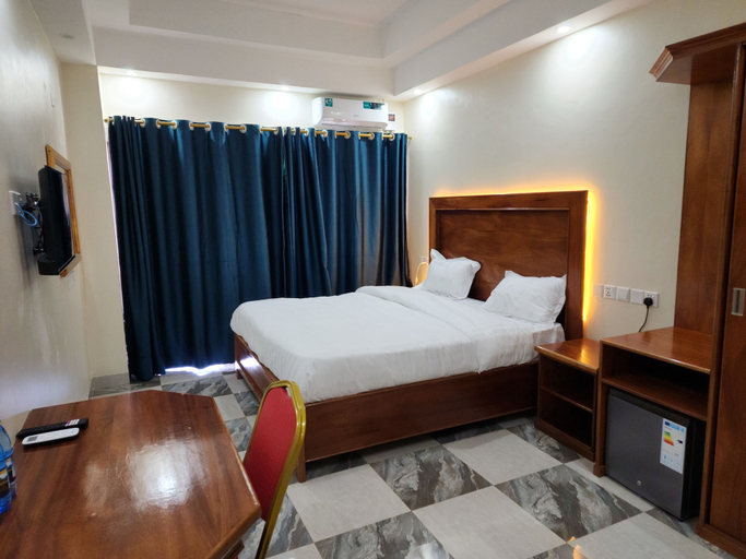Bedroom 3, PULICKAL HEIGHTS HOTEL, Entebbe