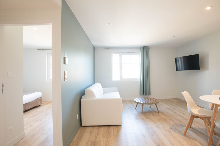 Bedroom 4, Logis les Cepages-Restaurant le Raisin, Ain