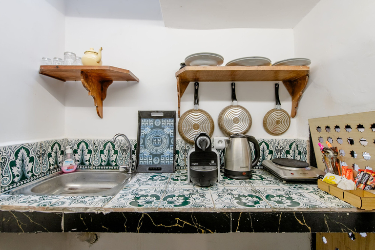 Others 5, Studio Tnaker, Tanger-Assilah
