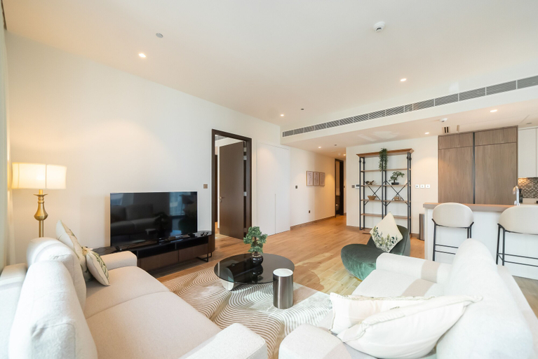 Living area 3, Tranquil 2BR Haven in Heart Dubai Marina, Dubai
