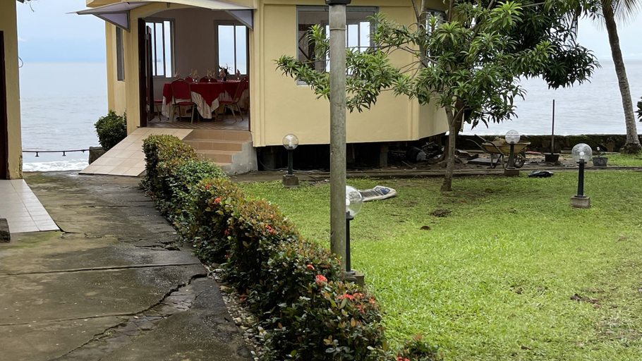 Exterior & Views, Hotel les Polygones Kribi, Océan