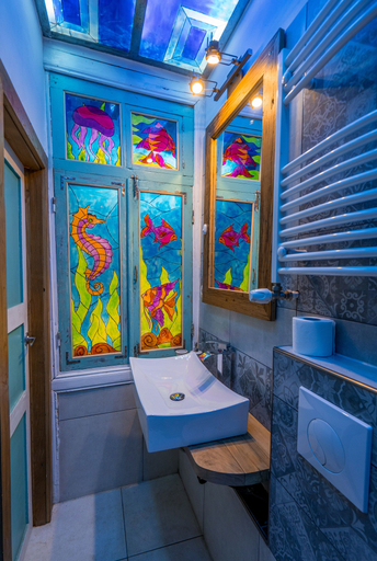 Bathroom 3, H&B apartments Zurab Zhvania, Tbilisi