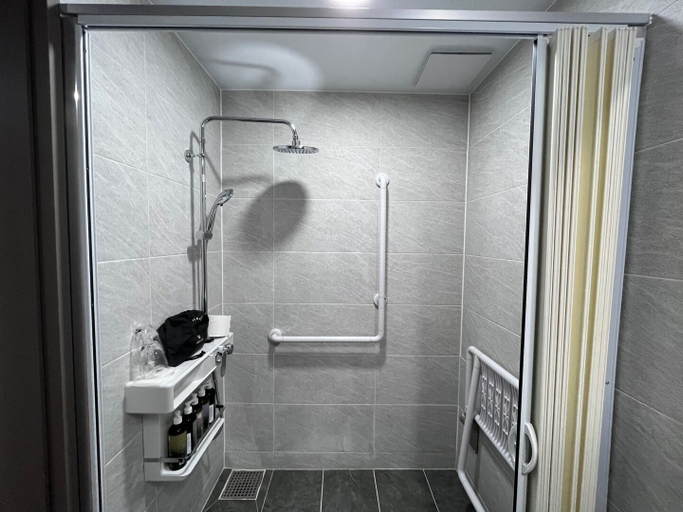 Bathroom 4, Sollago Myeongdong Hotel & Residence, Jung