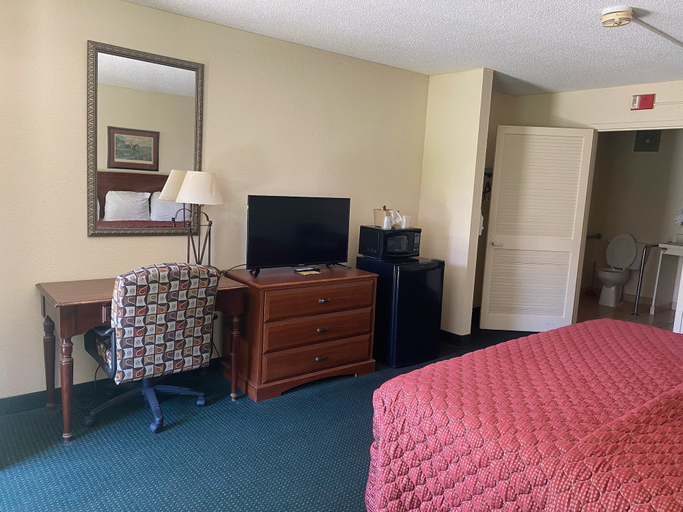 Bedroom 3, Motel 6 Sandersville, GA, Washington