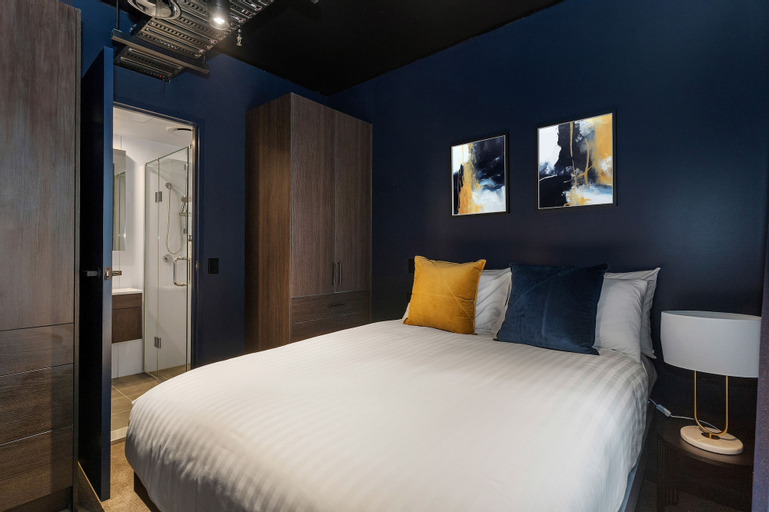 Bedroom 13