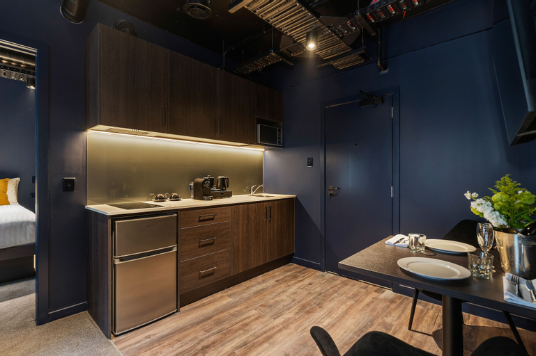 Dining Room 6
