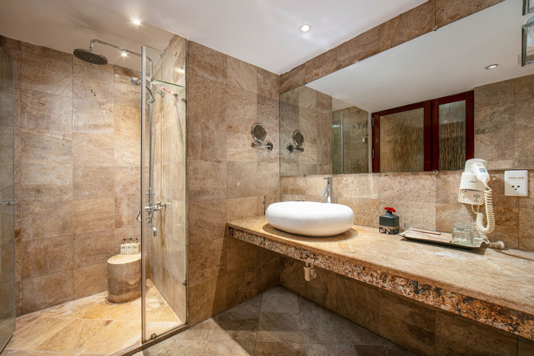 Bathroom 5, Oriental Suites Hotel & Spa, Hoàn Kiếm