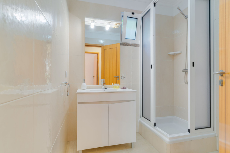 Bathroom 3, Villa Holiday Sun, Ponta do Sol