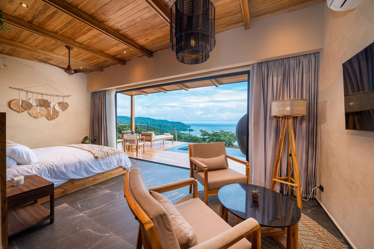 Others 4, LALOON Luxury Suites, Puntarenas
