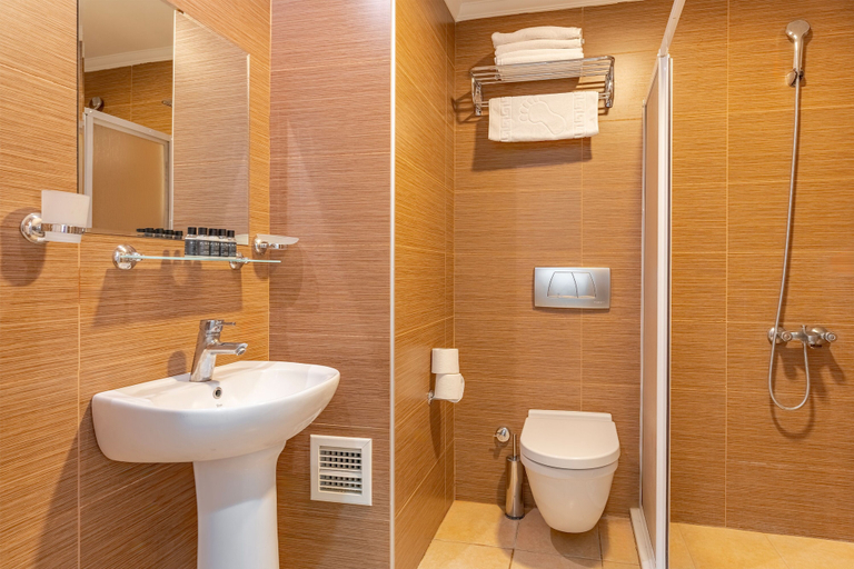 Bathroom 5, Mirada Del Monte, Develi