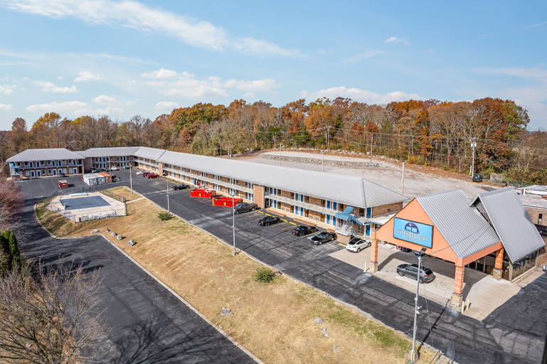 Exterior & Views 2, Extended Stay Suites Cookeville - Tennessee Tech, Putnam