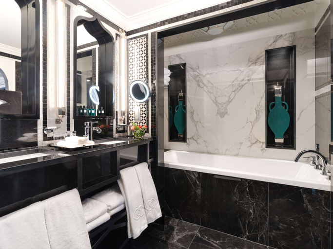 Bathroom 7