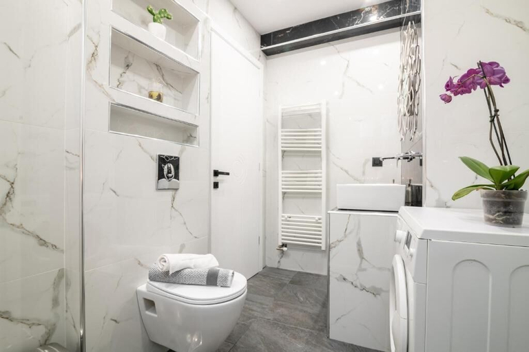 Bathroom 4, Alkeos, Ionian Islands