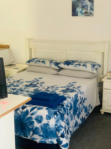 Bedroom 4, Busa House - Self catering guest house., Ehlanzeni