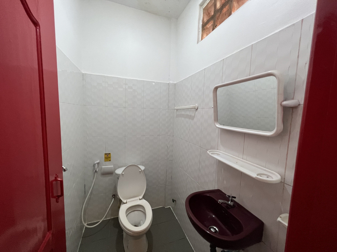 Bathroom 4, The Funky Village, Siem Reap