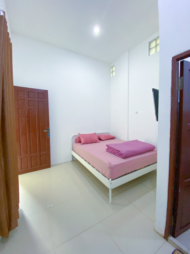 Bedroom 3, MAHARDHIKA GUEST HOUSE, Banjarmasin
