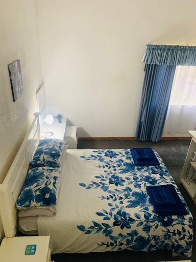 Bedroom 3, Busa House - Self catering guest house., Ehlanzeni