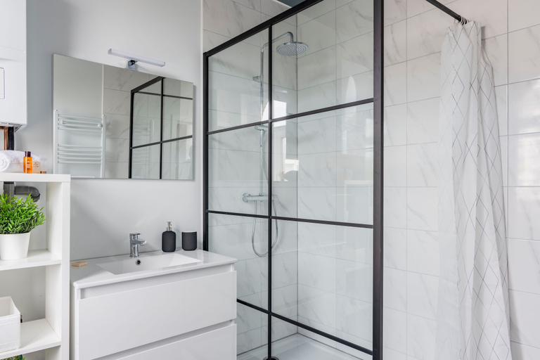 Bathroom, Evere EU Residence, Bruxelles