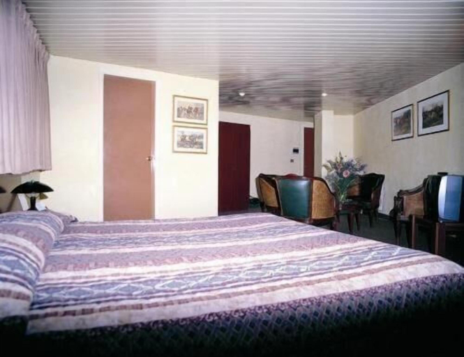Bedroom 3, Hotel Le Crillon, El Metn