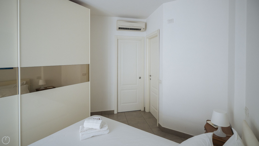 Others 5, Parco Villa Fiske 2, Savona