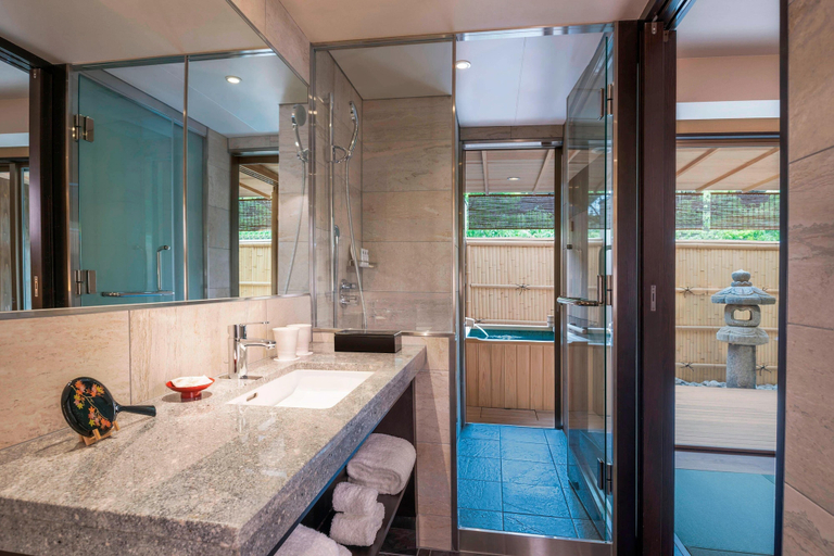 Bathroom 5, Suiran, A Luxury Collection Hotel, Kyoto, Kyoto