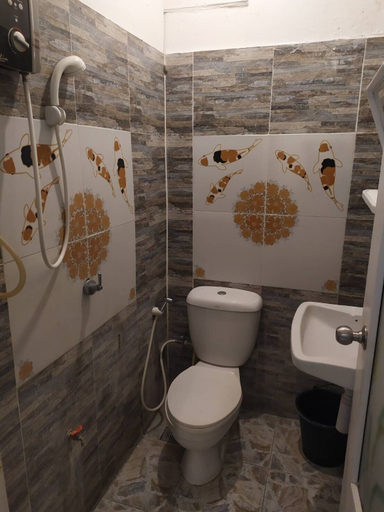 Bathroom 3, PonTaWin Budget Hotel, Muang Si Sa Ket