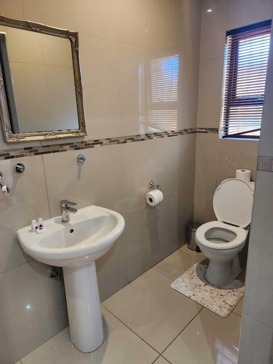 Others 4, Suits bar restaurant and guesthouse, West Rand