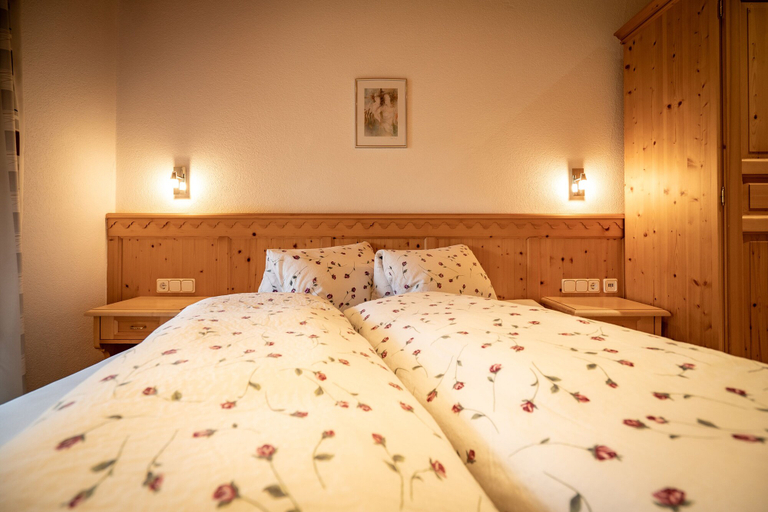 Bedroom 2, Appartmenthaus Gutwenger Selmerhof, Lienz