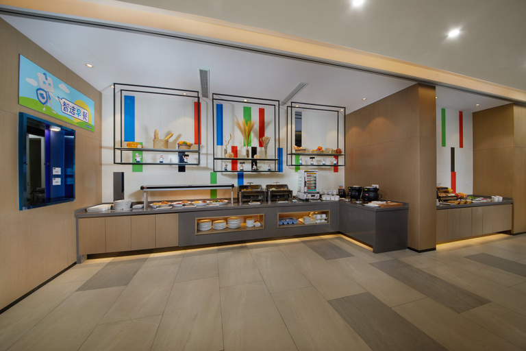 Food & Drinks 5, Holiday Inn Express ZHANGJIAGANG EAST by IHG, Suzhou
