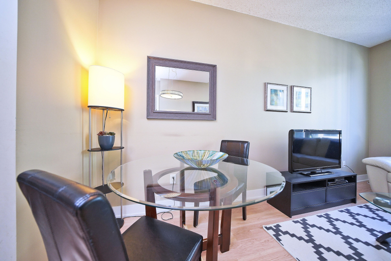 Others 4, RivetStays - The Infinity, Toronto