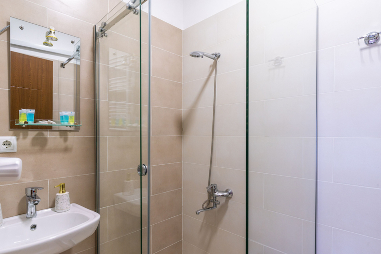 Bathroom 3, H&B apartments Laghidze, Tbilisi