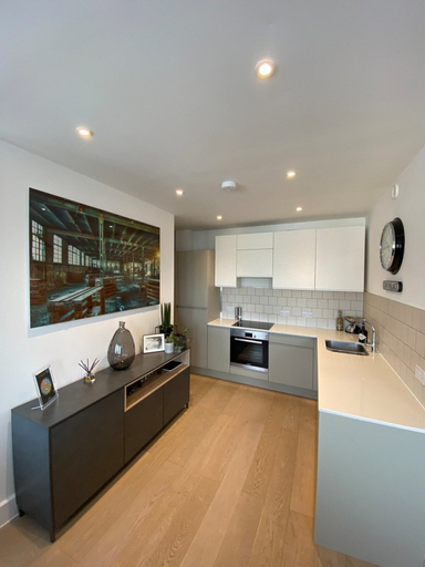 Others 3, Tasteful 2BD Flat W/open Plan Living - Blackheath!, London