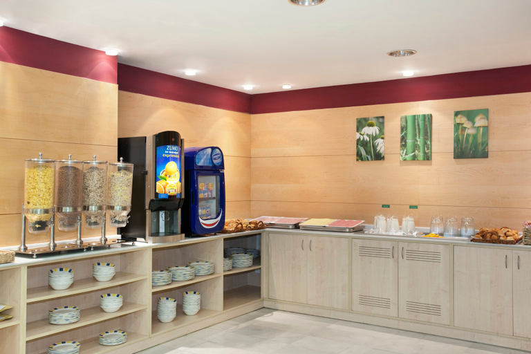 Food & Drinks 3, Holiday Inn Express MADRID - ALCORCON by IHG, Madrid