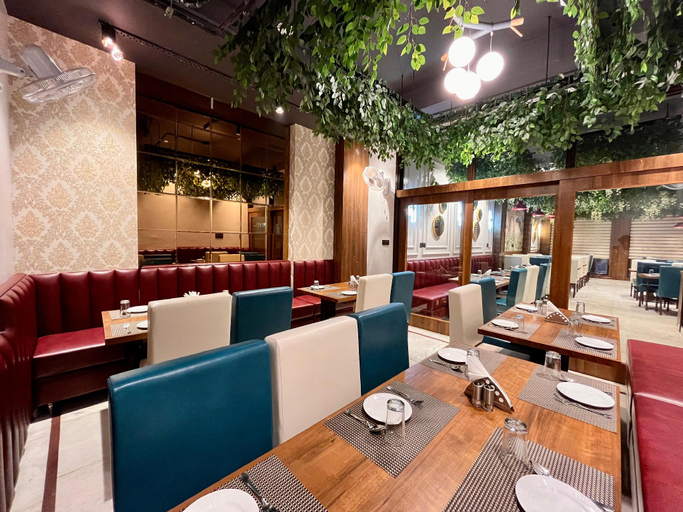 Food & Drinks 2, Moonlight Hotel, Ganganagar