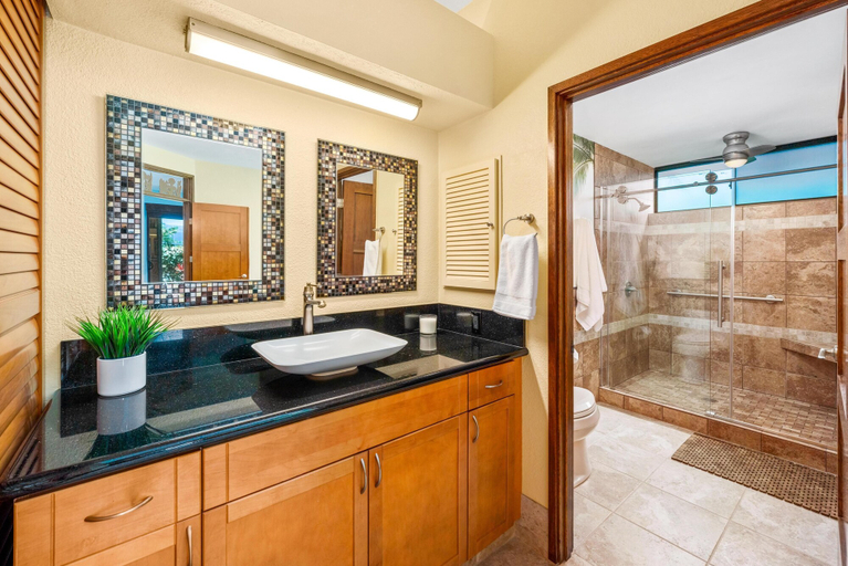 Bathroom 4, Villa Sea Renity, Hawaii