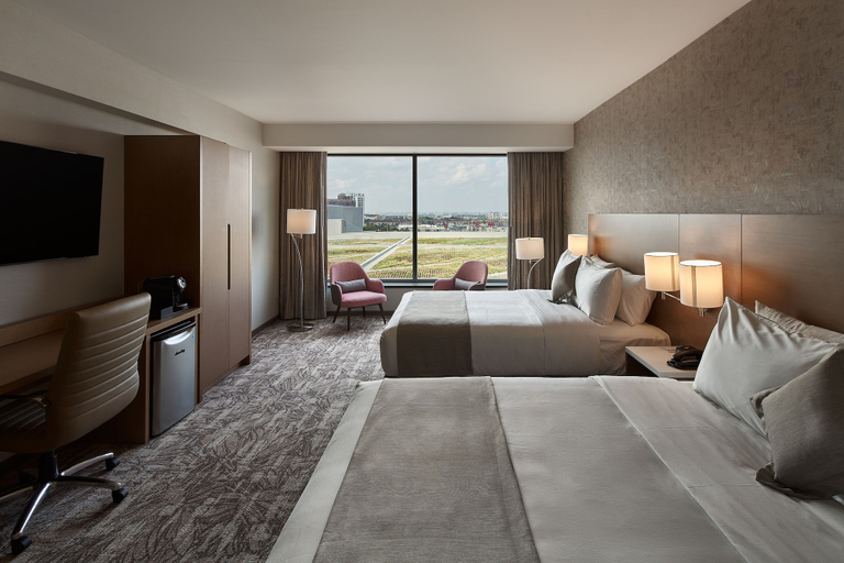 Bedroom 2, Great Canadian Casino Resort Toronto, Toronto
