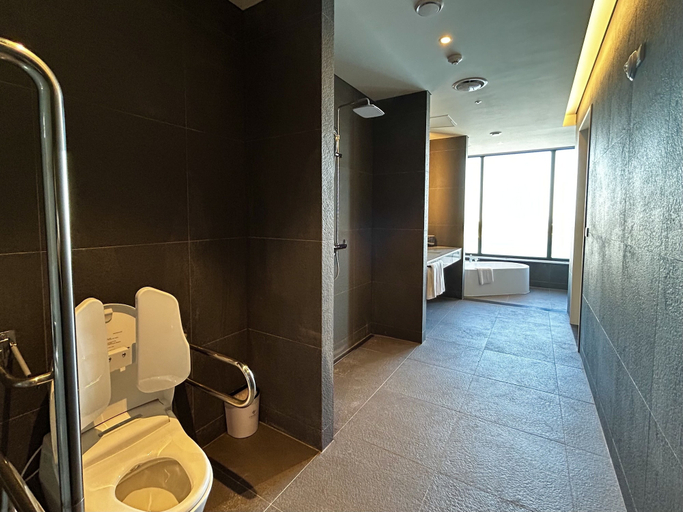 Bathroom 4, Tanibay Hotel & Wedding, Dong
