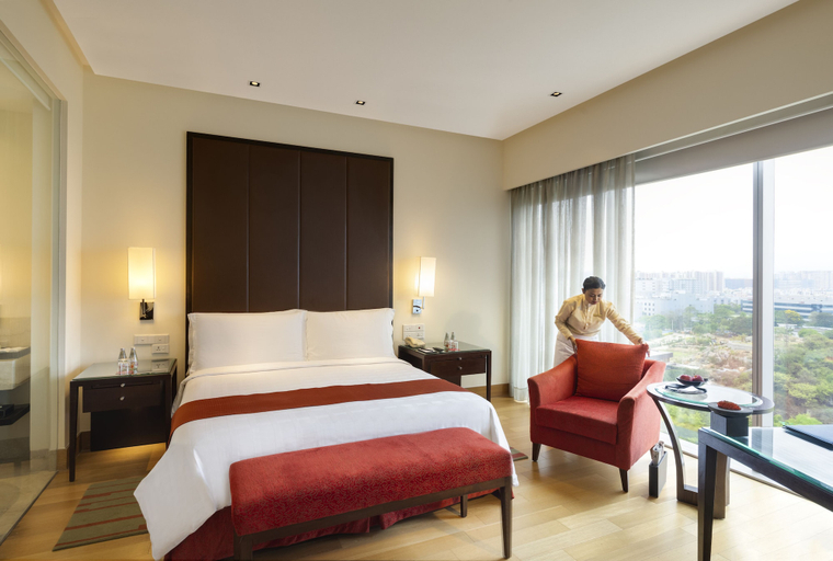 Bedroom 4, Trident Hyderabad, Hyderabad
