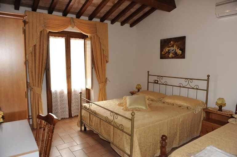 Bedroom 2, La Fraschetta, Viterbo