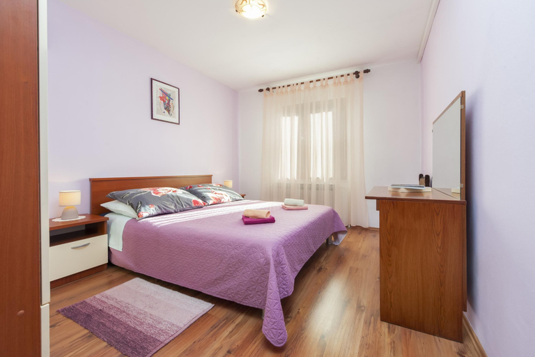Bedroom 2, Apartments Adria, Rovinj